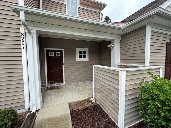 Building Photo - 8267 Carob Tree Ln