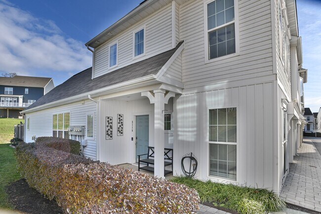 Foto del edificio - Beautiful Townhome in Arcona Community
