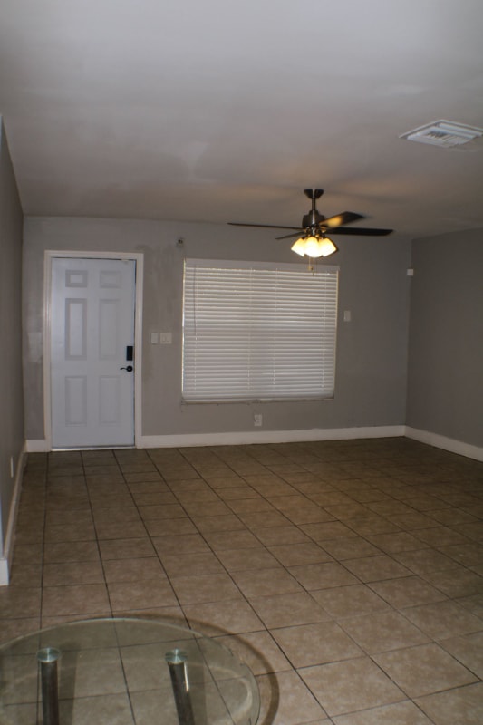 Foto del edificio - 3133 SW 13th St