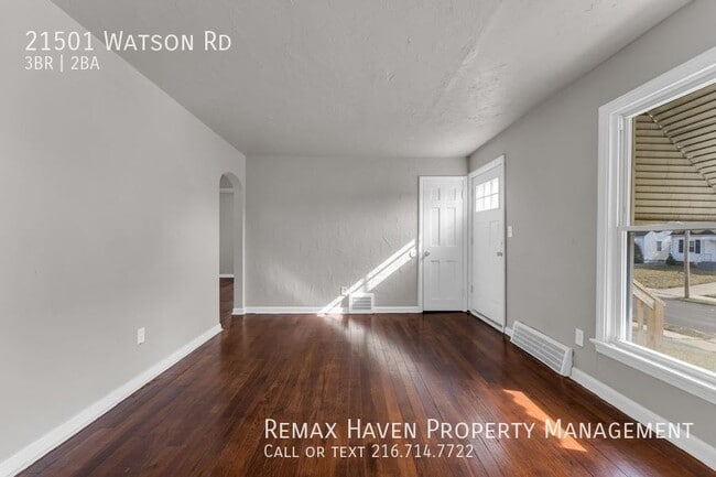 Building Photo - 21501 Watson Rd, Maple Hts - Amazing 3 bed...