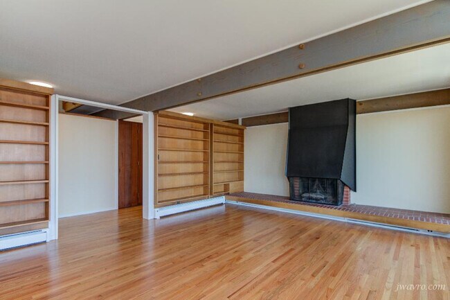 Building Photo - 294 Twin Peaks Blvd