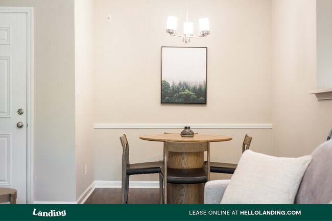 Foto del edificio - 420 Elmington Ave