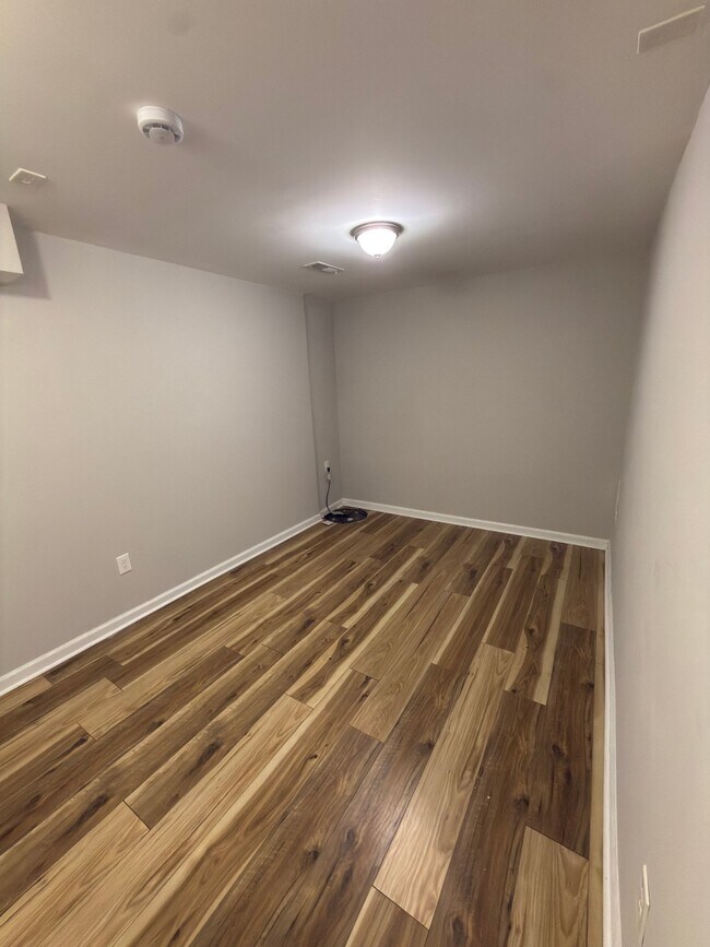 Foto del edificio - 16707 Chowning Ct