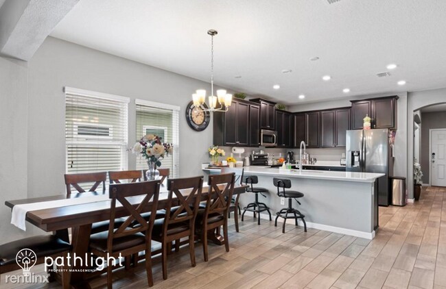 Foto del edificio - 4 br, 3 bath House - 1289 Kendall Drive UNIT