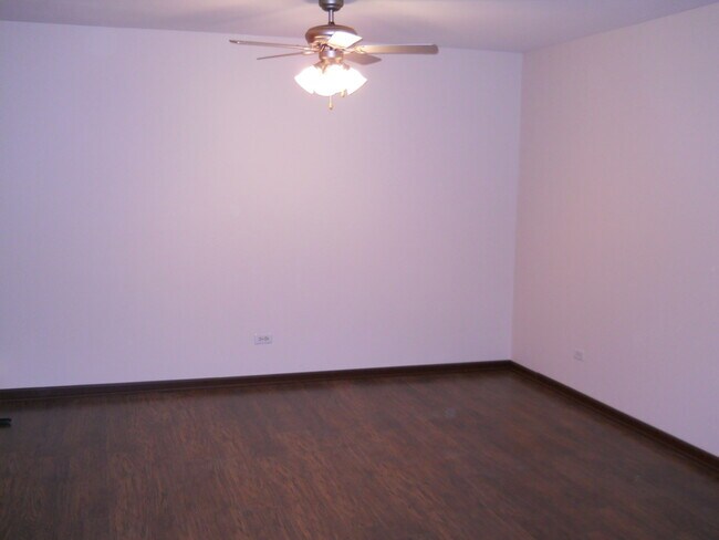 Foto del edificio - 621 Hapsfield Ln