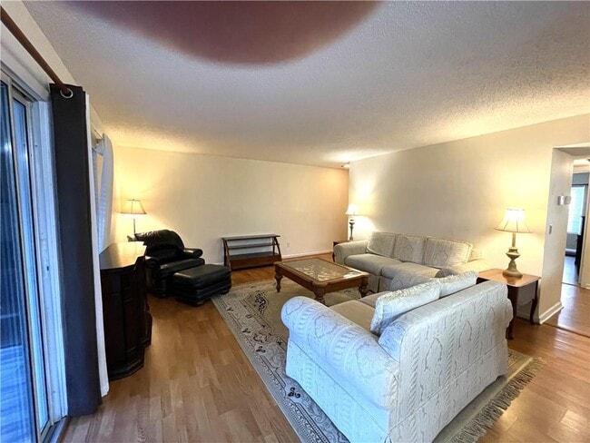 Building Photo - 3083 Westwood Way