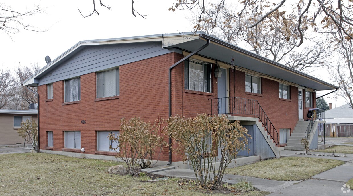 Primary Photo - 450-456 E Granite Ave