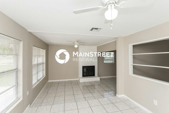 Foto del edificio - 4 Bedroom Pet-Friendly Home in Melbourne, FL with Main Street Renewal