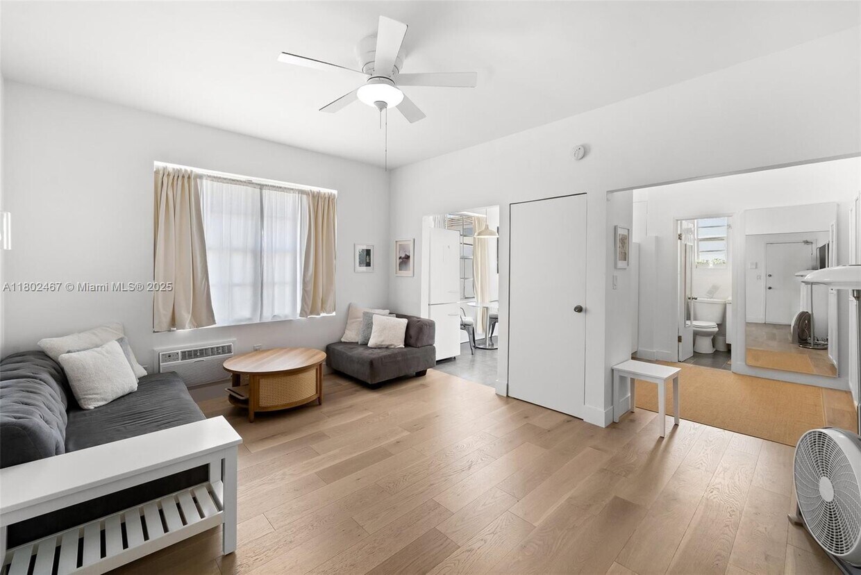 Foto principal - 1005 Meridian Ave