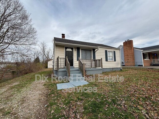 Building Photo - 2309 Byron St