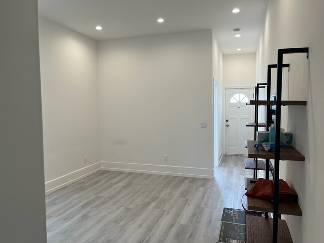 Building Photo - 53 Beaumont Ave