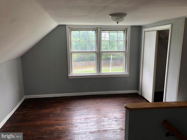 Building Photo - 13773 Travilah Rd