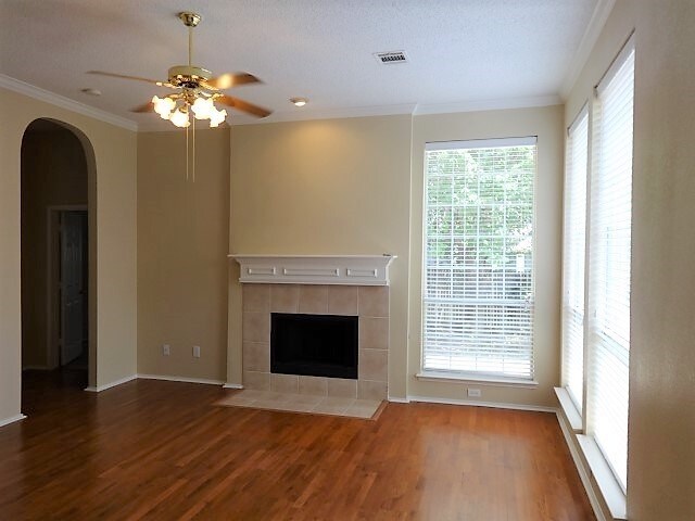 Building Photo - 4717 Sabine Street