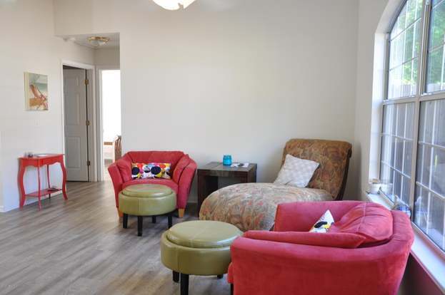 Foto del edificio - 3364 12th St