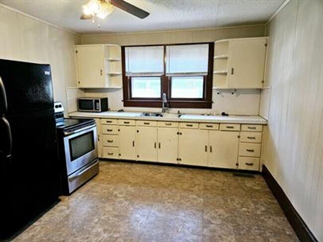 Foto del edificio - Quaint 2 Bed, 1 Bath Home – Available 11/1...