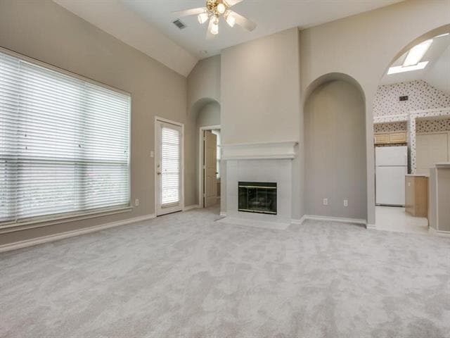 Foto del edificio - 8421 Gateway Dr