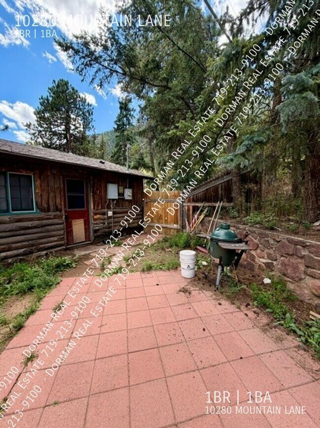 Foto del edificio - 10280 Mountain Ln