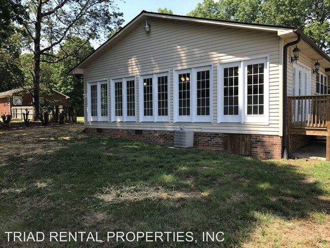 Building Photo - 3 br, 2 bath House - 4180 NC 150 EAST