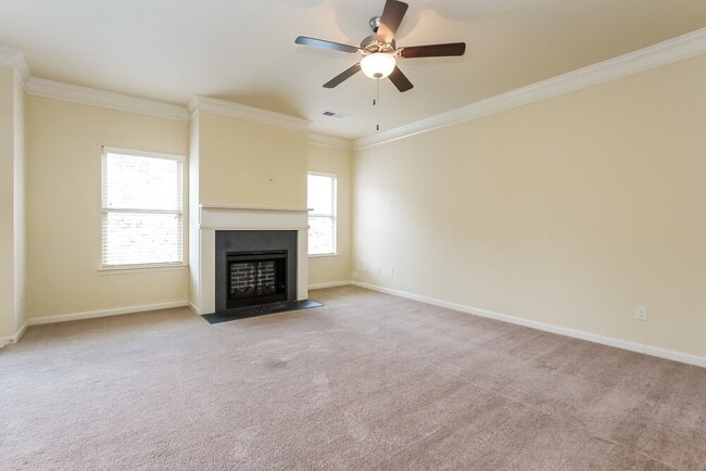 Building Photo - 354 Easley Dr SE