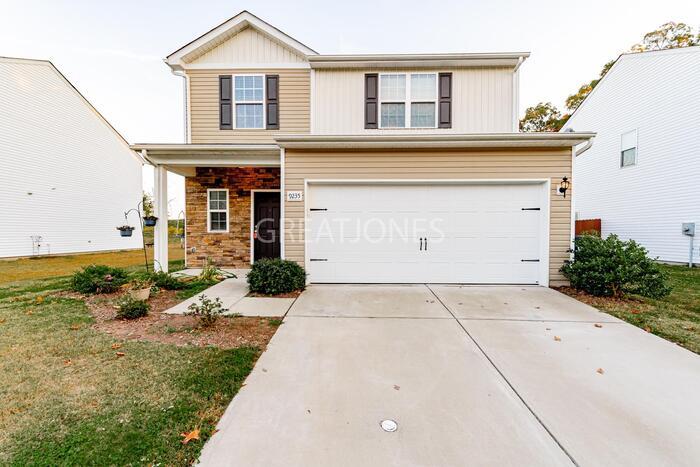 Primary Photo - 9235 Avery Meadows Dr