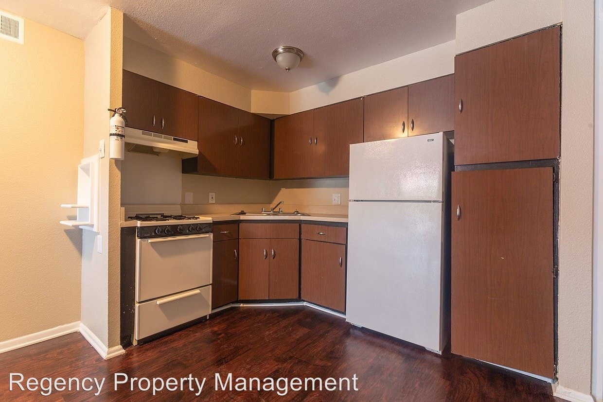 Foto principal - 4300 Fredericksburg Rd