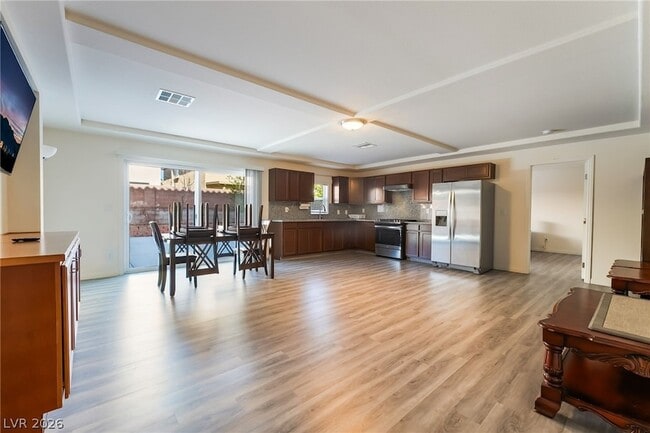 Building Photo - 8137 Crimson Creek Ct