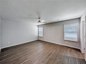 Building Photo - 6501 NW Kathleen St