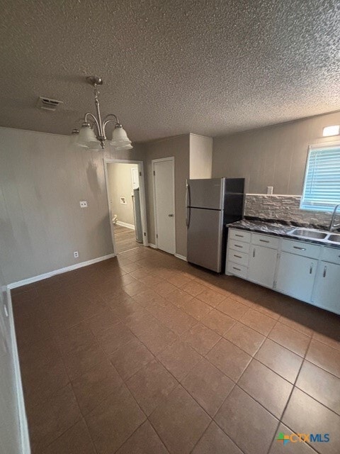 Building Photo - 501 S Main St