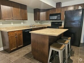 Building Photo - 47335 Brewster Pl
