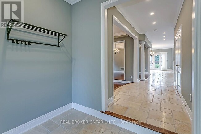 Building Photo - 1510 Arrowhead Rd