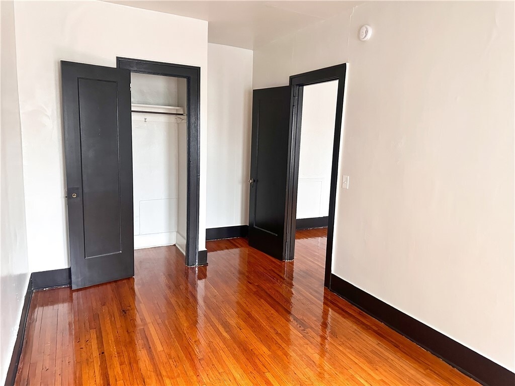Foto del edificio - 401 Ridgeway Ave