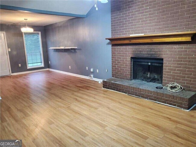Building Photo - 2622 Country Trace SE