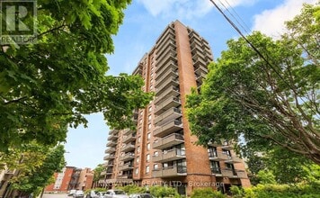 Building Photo - 20 The Driveway