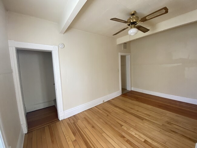 Foto del edificio - 524 W Grand Ave