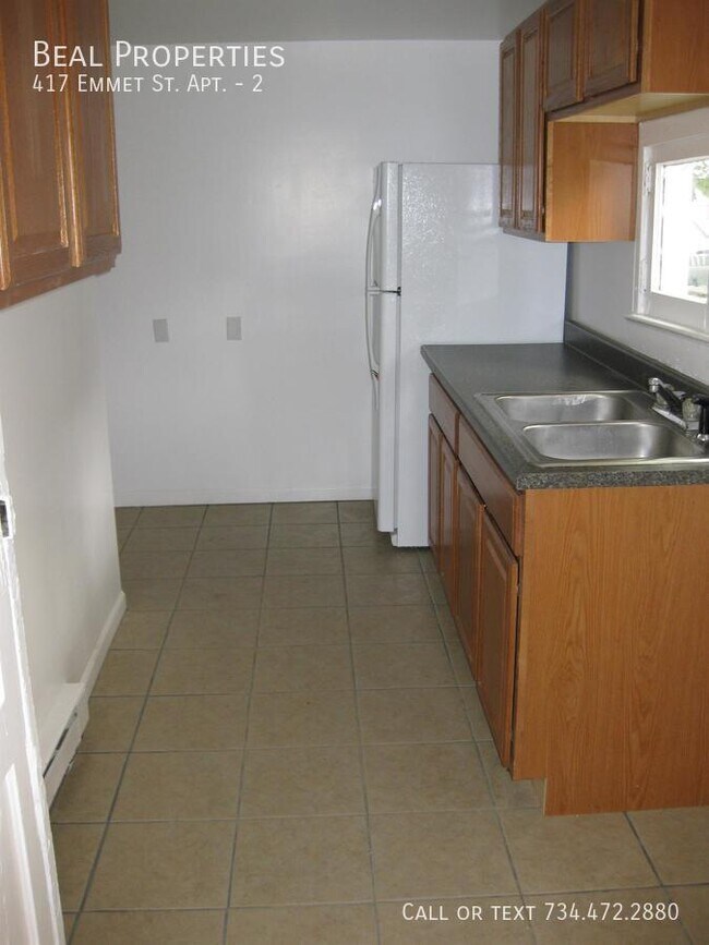 Building Photo - 417 Emmet St
