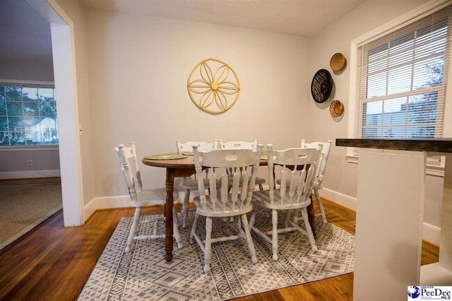 Building Photo - 150 Central Dr