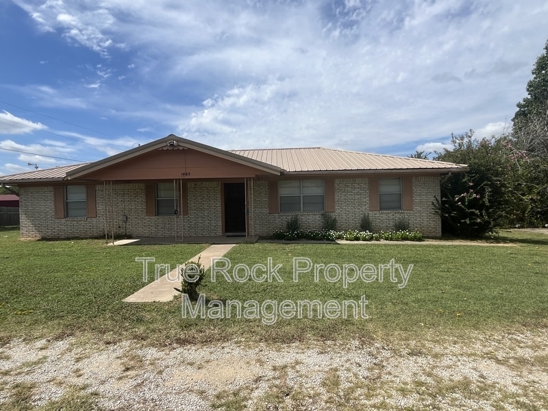 Primary Photo - 14145 Cr 3500 Lp