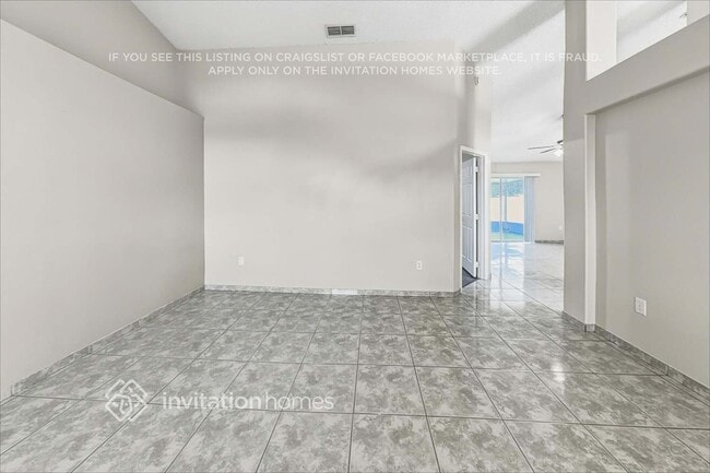 Foto del edificio - 1813 Snaresbrook Way