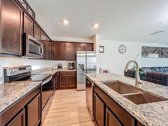 Building Photo - 3769 Hampton Chase Ln