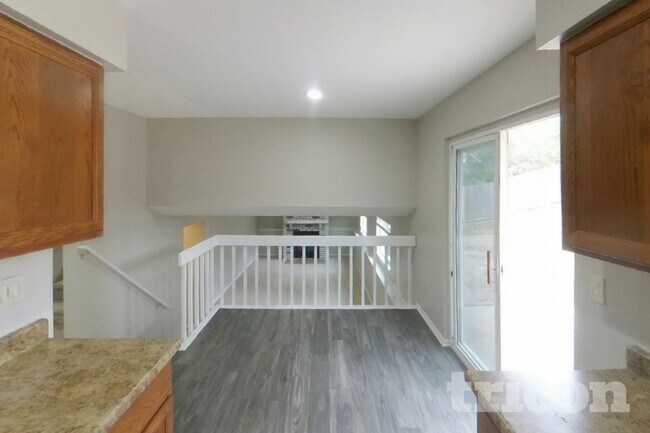 Building Photo - 5542 Wilkerson Pass Dr