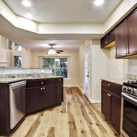 Foto del edificio - 5744 Chelmsford Trail