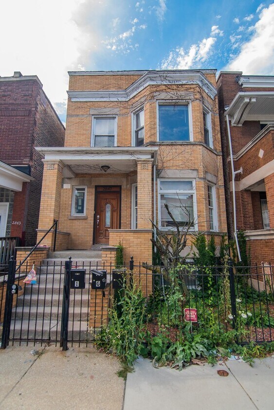 Primary Photo - 2847 W Warren Blvd