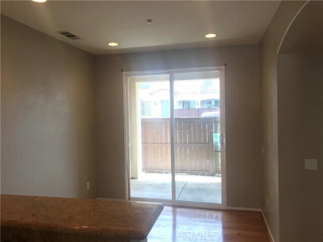 Foto del edificio - 41925 Davenport Way