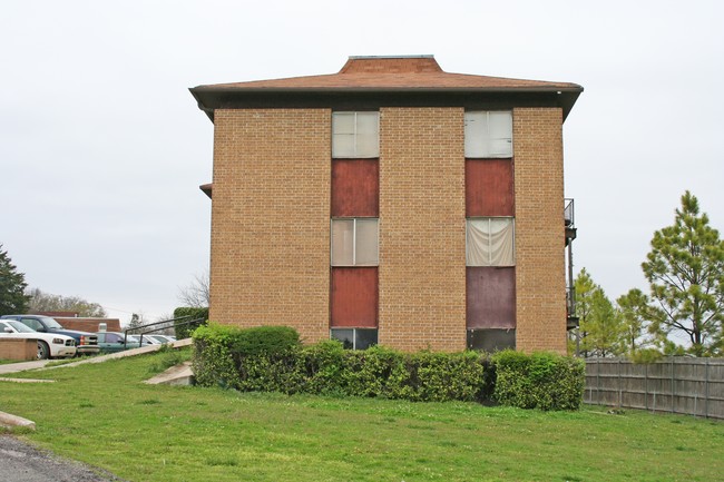 Building Photo - Tanglewood Terrace Apartments