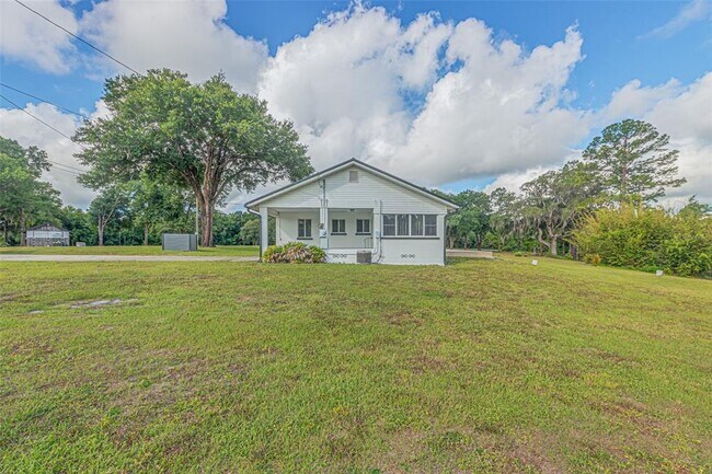 Foto del edificio - 2452 Lake Ruby Rd