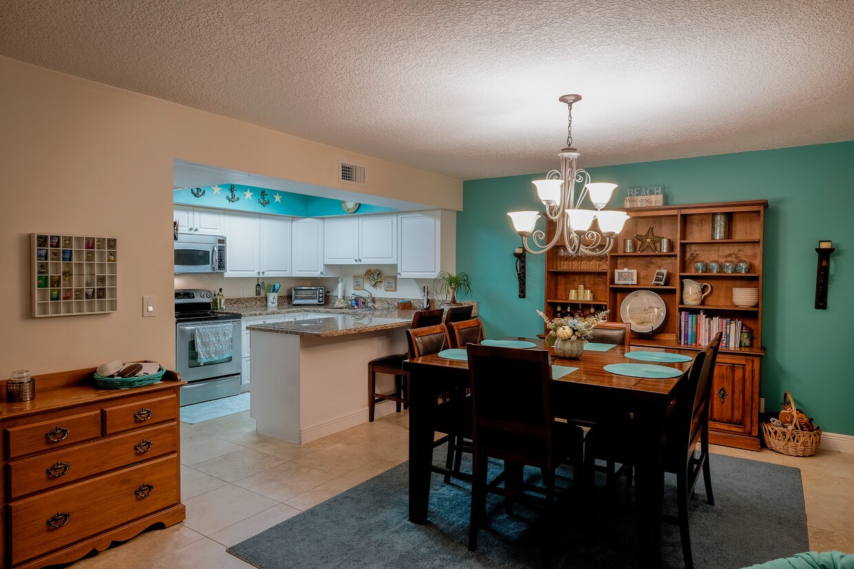 Cocina/comedor - 520 Orton Ave