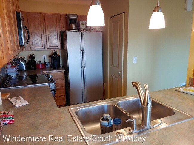 Building Photo - 2 br, 2 bath House - 208 NW Capstan Ct