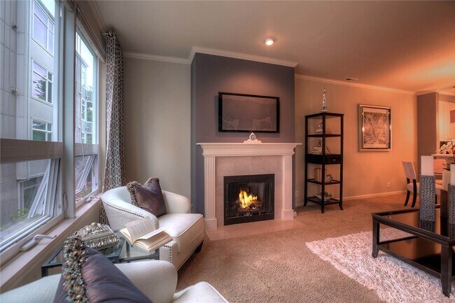 Former look on the fireplace - see next picture for updated look - 615 6th St