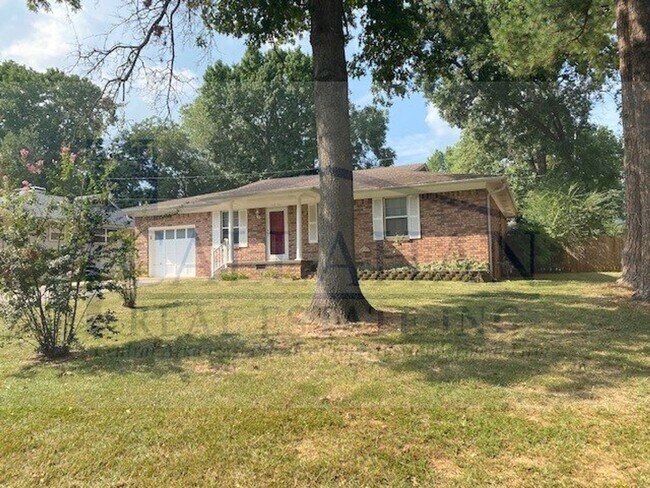 Foto del edificio - Jacksonville 3 Bedroom Home