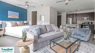 Building Photo - 825 Usener St